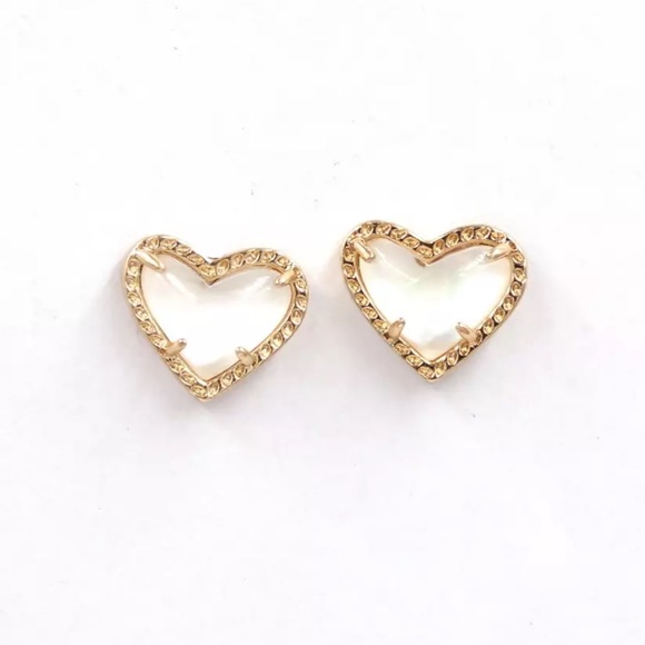 Gold with Mother of pearl  Necklace & Earring S… - Picture 3 of 4